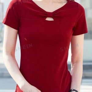Women's Twisted Knot Cut Out Solid Color Short Sleeve T-Shirt